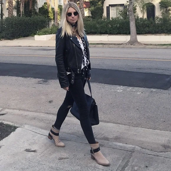 Chloe Beige and Black Ankle Boots - Picture 2 of 15